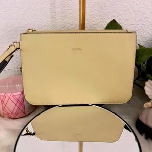 Brera Large Leather Wristlet